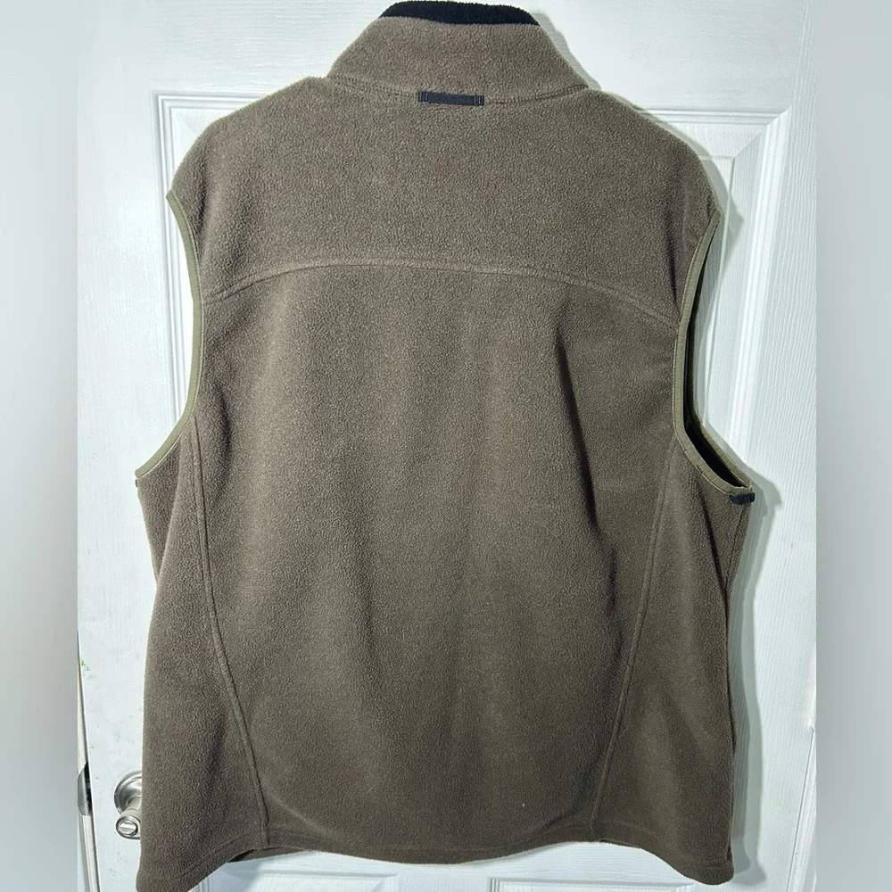 Eddie Bauer Polartec Fleece Vest. Size XL. Brown with Black Zip/Collar. - Picture 5 of 9
